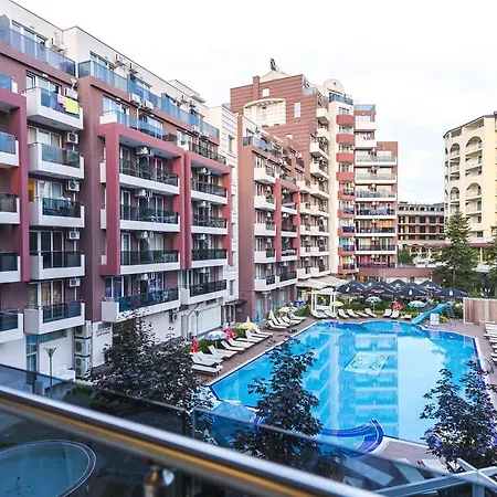 Апартамент Admiral Plaza C 43 Sunny