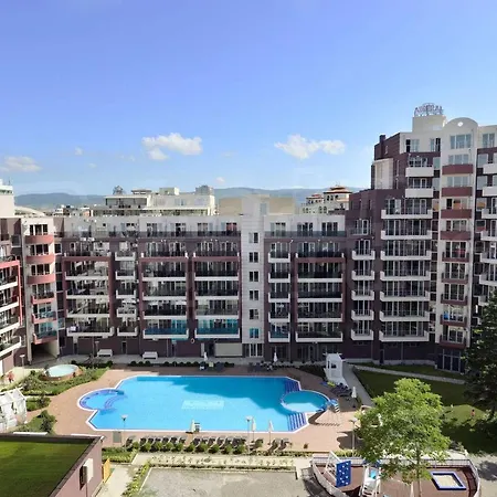 Апартамент Admiral Plaza C 43 Sunny